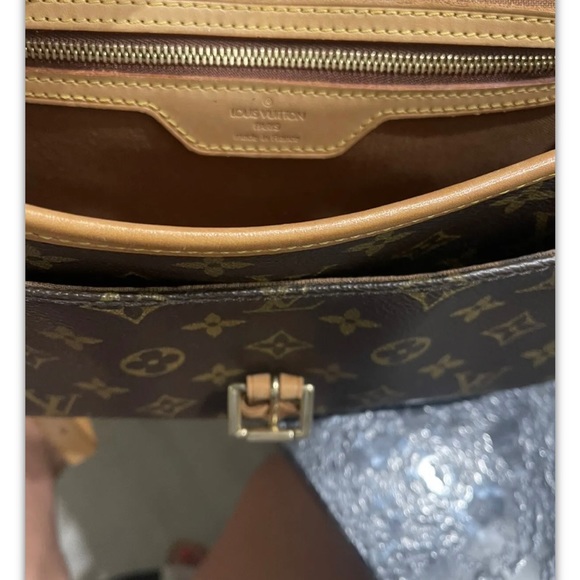 Louis Vuitton crossbody - Picture 5 of 5